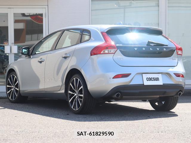 Volvo V40 2017-12 8004850-9