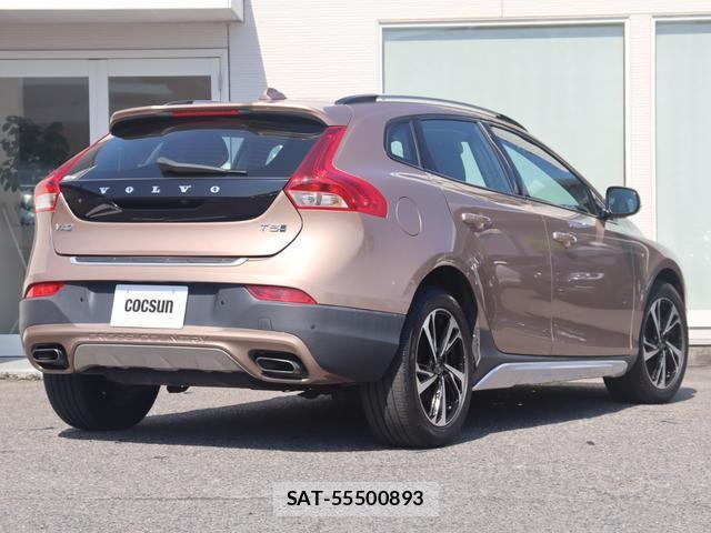 Volvo V40 2017-03 8004856-7