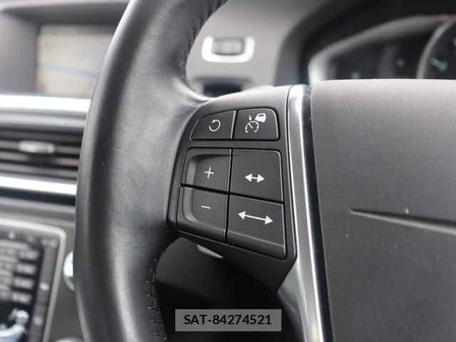 Volvo V60 2014-06 8004852-13