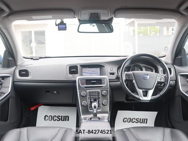 Volvo V60 2014-06 8004852-3