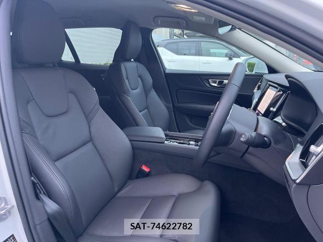 Volvo V60 2024-01 8004869-12