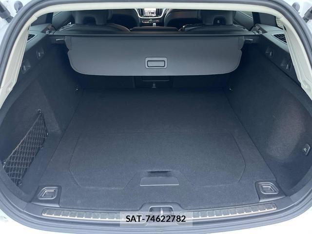 Volvo V60 2024-01 8004869-14