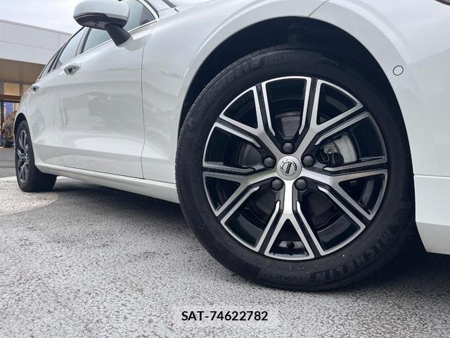 Volvo V60 2024-01 8004869-15