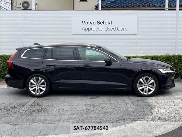 Volvo V60 2019-06 8004873-19