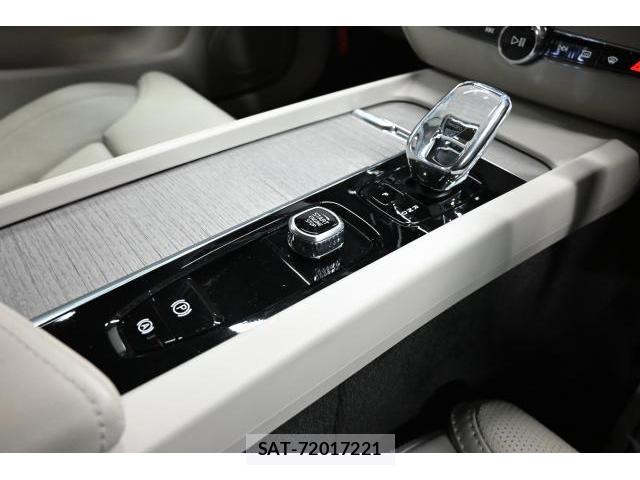 Volvo V60 2024-05 8009840-5