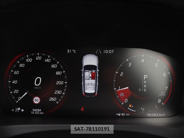 Volvo V90 2017-07 8004851-12