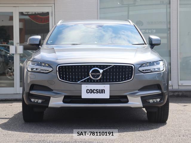 Volvo V90 2017-07 8004851-4