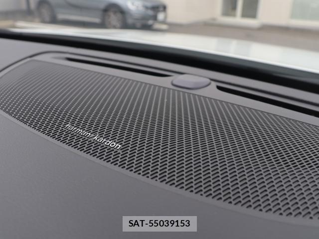 Volvo V90 2019-05 8004854-16