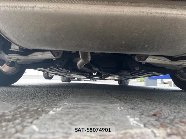 Volvo V90 2018-08 8004871-16