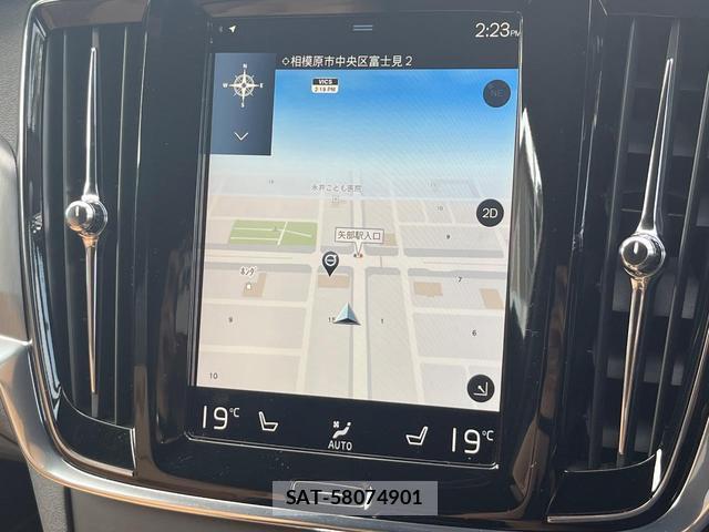 Volvo V90 2018-08 8004871-4