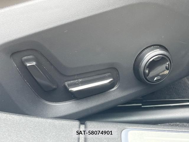 Volvo V90 2018-08 8004871-9