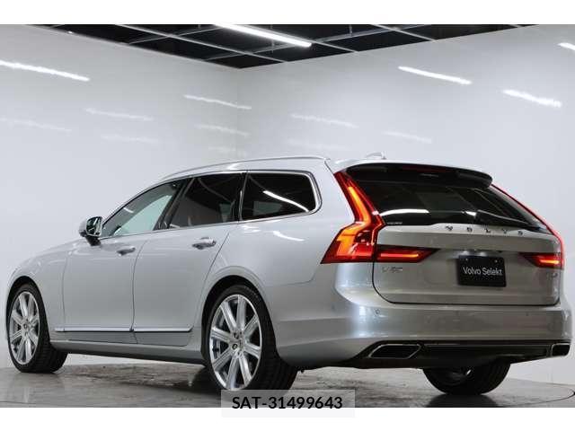 Volvo V90 2017-02 8007044-2