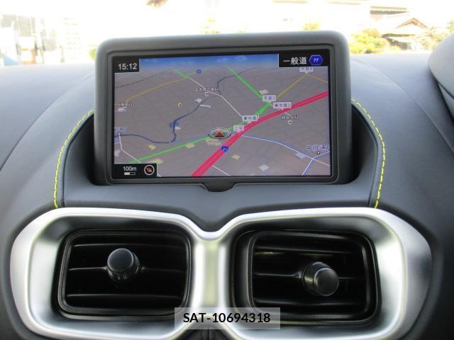 Aston Martin VANTAGE 2022-07 8006948-19
