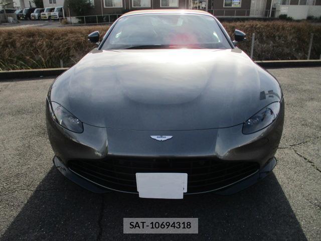 Aston Martin VANTAGE 2022-07 8006948-9