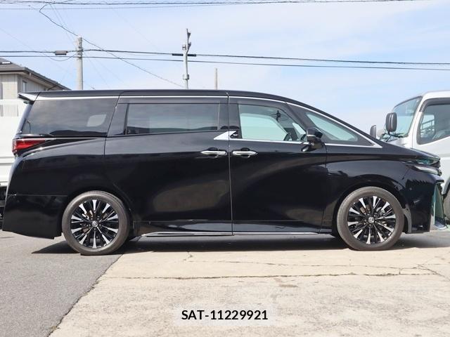 Toyota VELLFIRE 2023-09 8003143-17