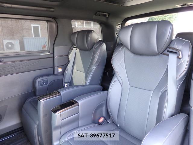 Toyota VELLFIRE 2023-11 8004357-16