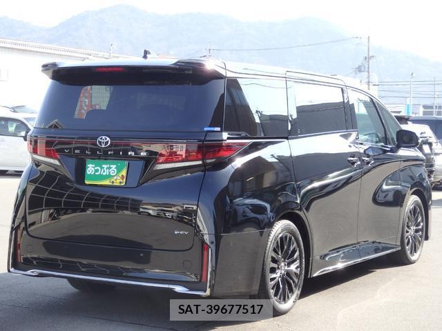 Toyota VELLFIRE 2023-11 8004357-9