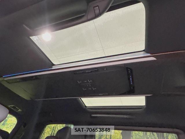 Toyota VELLFIRE 2026-03 8004762-2
