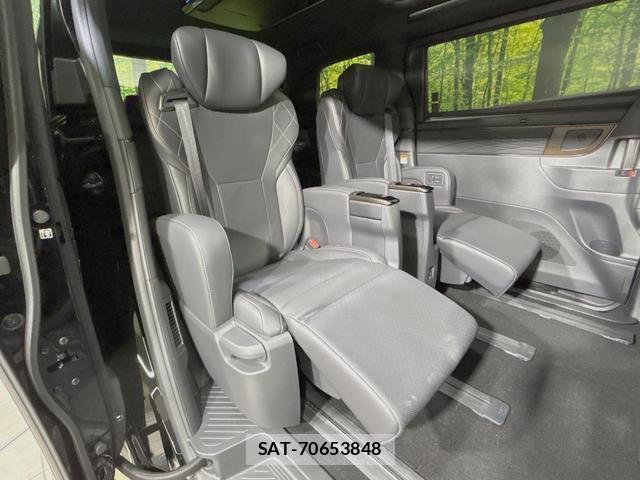Toyota VELLFIRE 2026-03 8004762-8