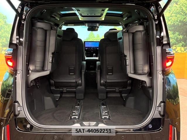 Toyota VELLFIRE 2025-04 8006080-10