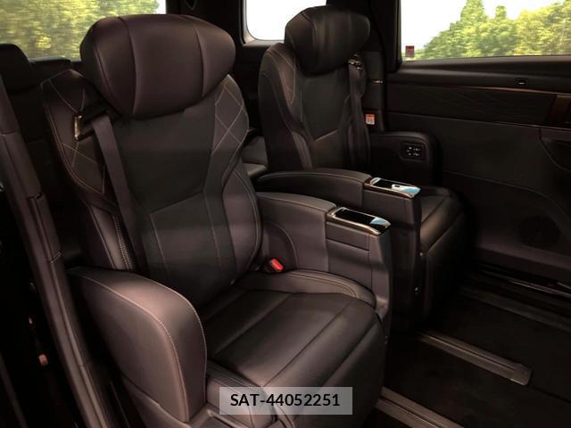 Toyota VELLFIRE 2025-04 8006080-8