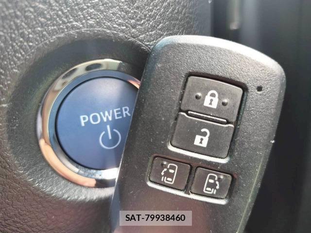 Toyota VELLFIRE 2018-04 8008797-12