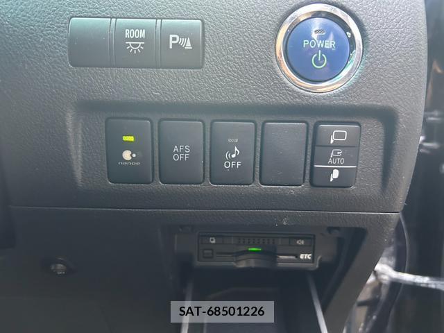 Toyota VELLFIRE 2012-10 8008988-18