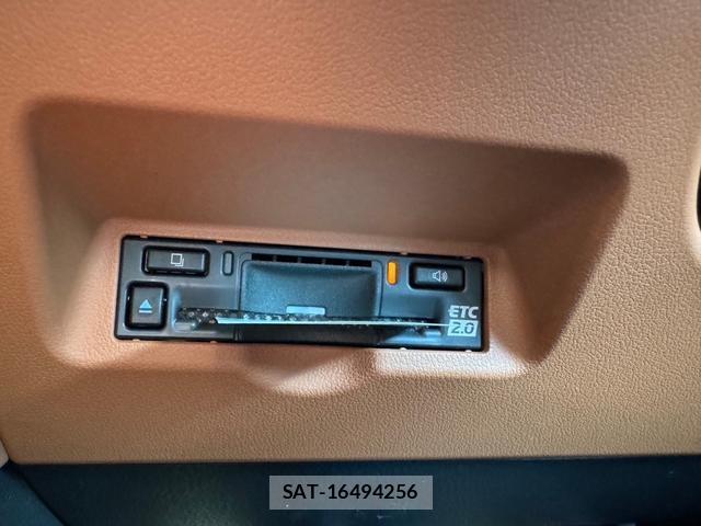 Toyota VELLFIRE 2024-03 8009809-2