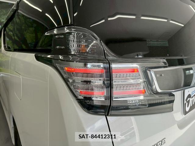 Toyota VELLFIRE 2016-08 8009867-15