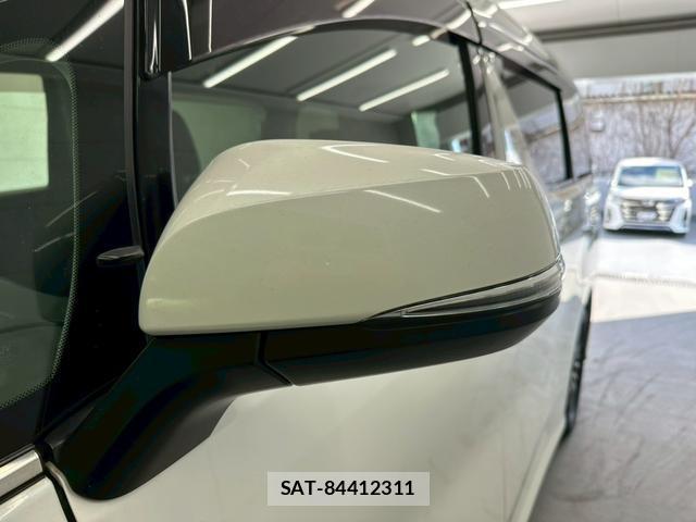 Toyota VELLFIRE 2016-08 8009867-17