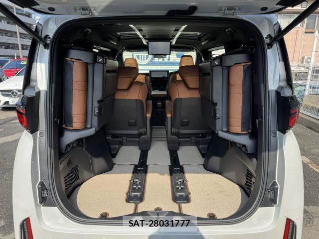 Toyota VELLFIRE 2025-06 8010368-19
