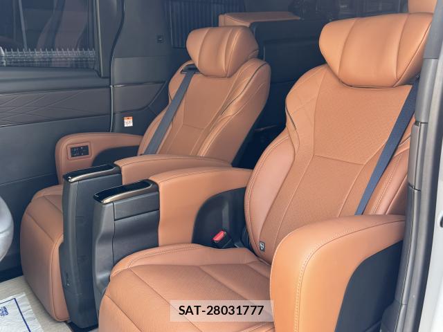 Toyota VELLFIRE 2025-06 8010368-6
