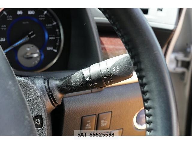 Toyota VELLFIRE 2017-11 8010397-10