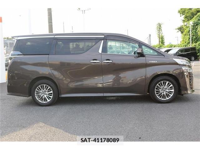Toyota VELLFIRE 2018-06 8010798-7