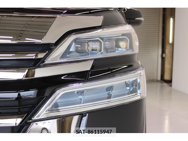 Toyota VELLFIRE 2018-03 8011281-16
