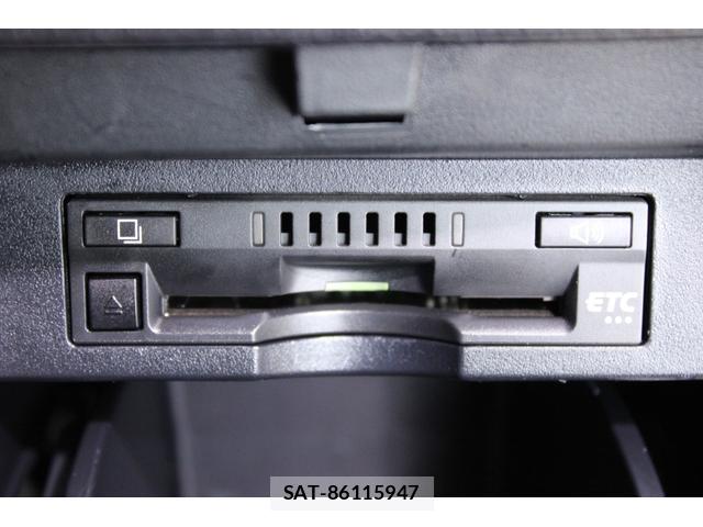 Toyota VELLFIRE 2018-03 8011281-7