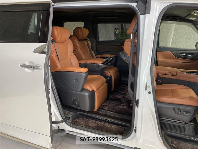 Toyota VELLFIRE 2024-03 8011446-13