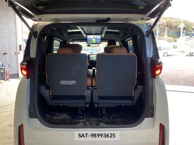 Toyota VELLFIRE 2024-03 8011446-17