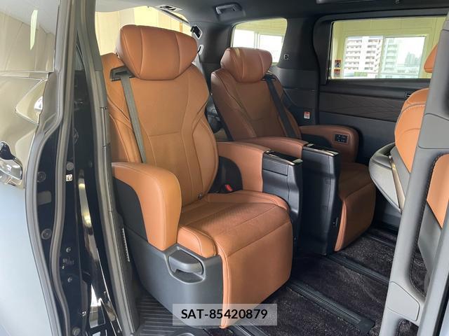 Toyota VELLFIRE 2025-04 8011468-5
