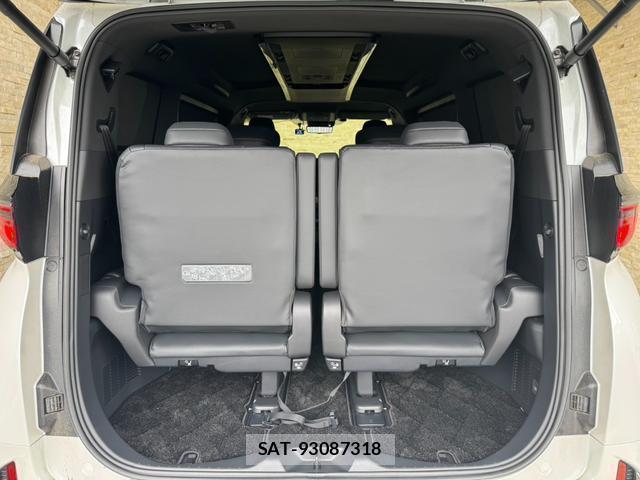 Toyota VELLFIRE 2024-02 8011483-14
