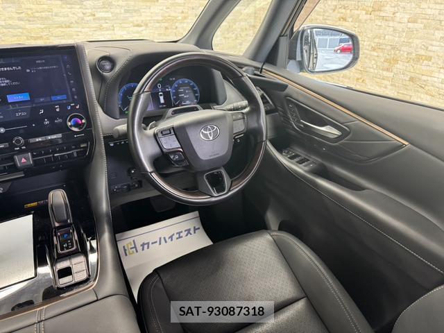 Toyota VELLFIRE 2024-02 8011483-17