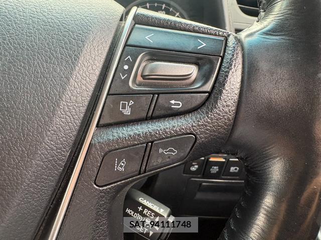 Toyota VELLFIRE 2018-04 8011578-11