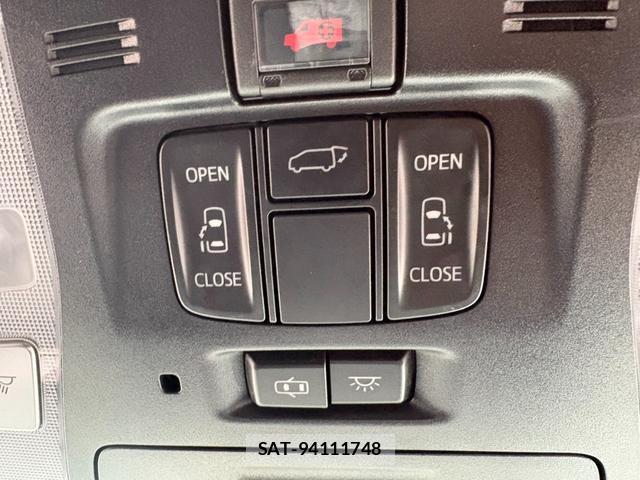 Toyota VELLFIRE 2018-04 8011578-15