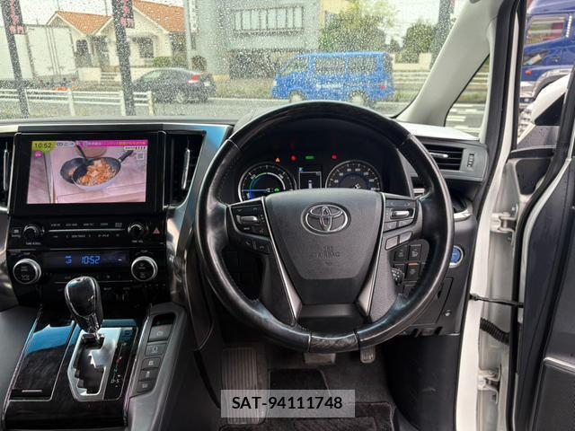Toyota VELLFIRE 2018-04 8011578-3