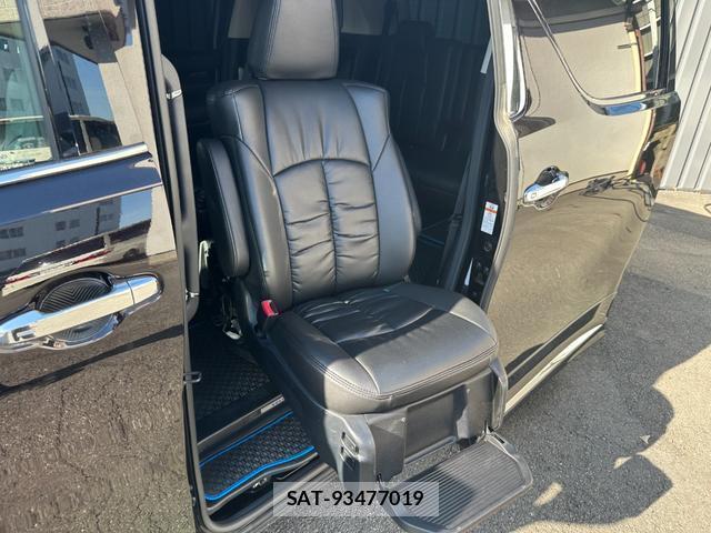 Toyota VELLFIRE 2016-10 8011579-2
