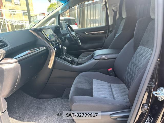 Toyota VELLFIRE 2019-07 8011580-17