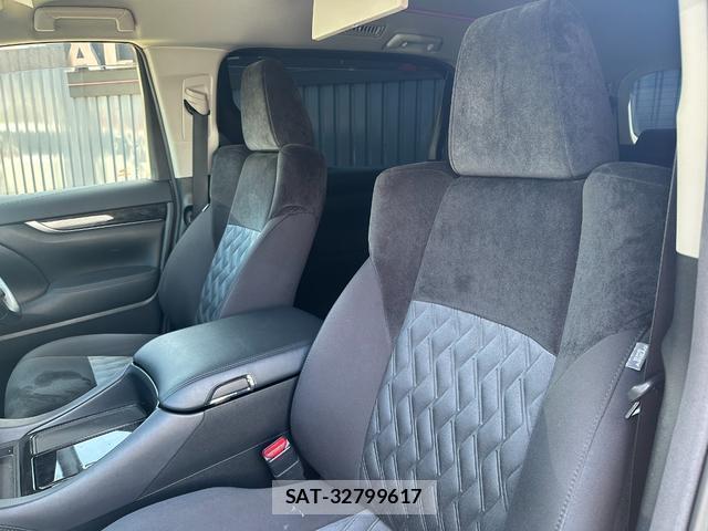 Toyota VELLFIRE 2019-07 8011580-18