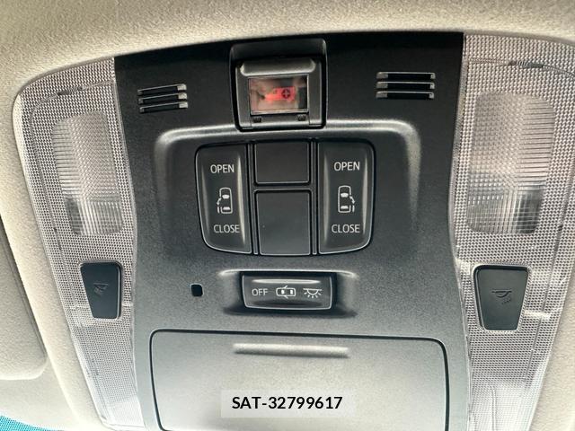 Toyota VELLFIRE 2019-07 8011580-2