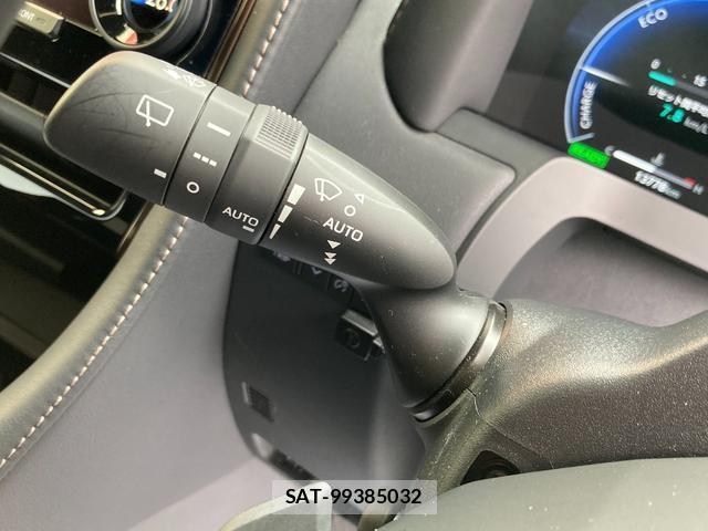 Toyota VELLFIRE 2023-12 8011821-17