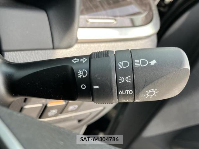 Toyota VELLFIRE 2019-07 8012282-15